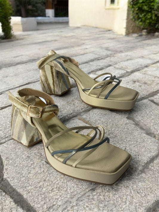 Tacones Bosque Dorado