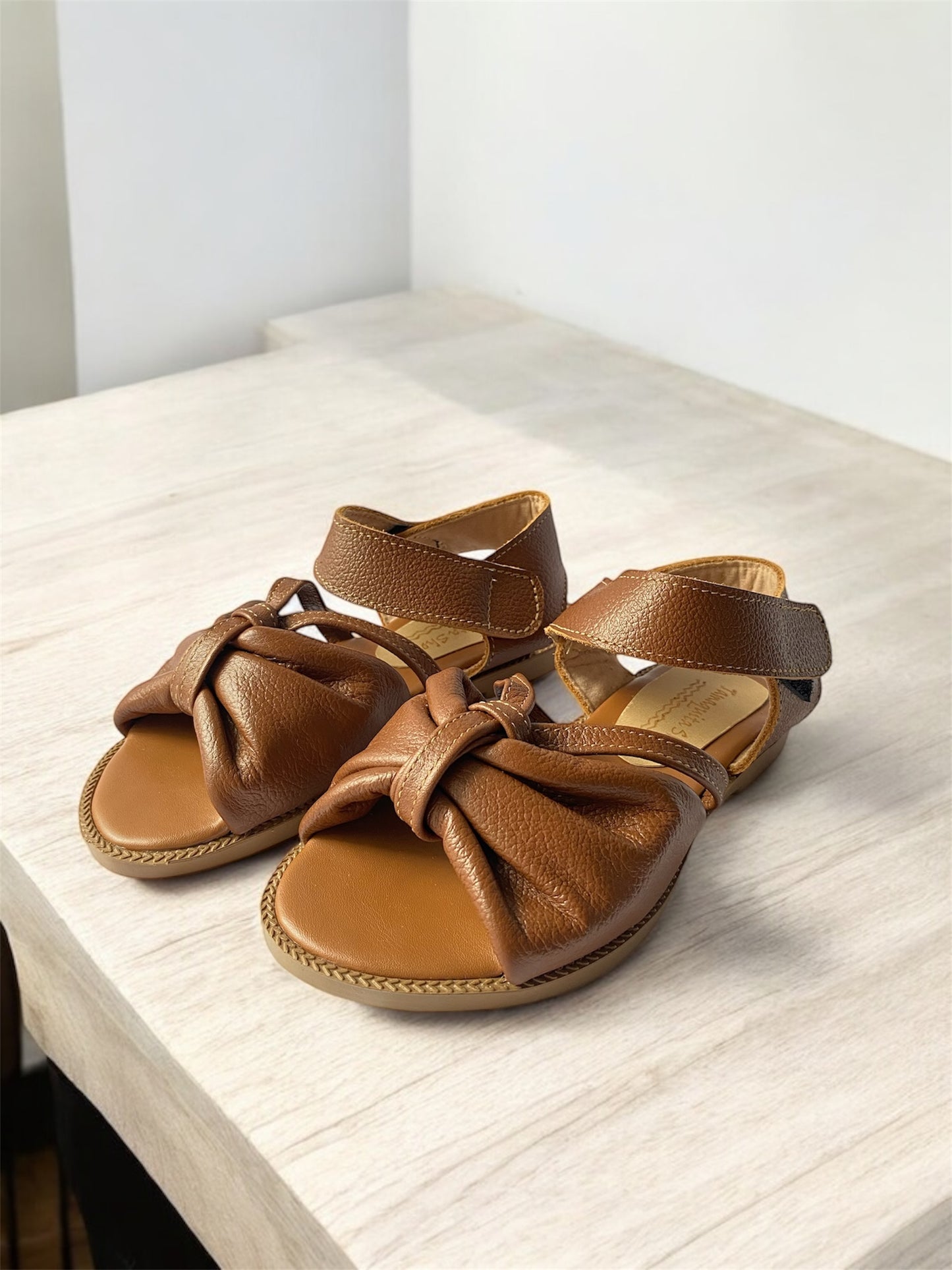 Sandalias Pequeña Valiente